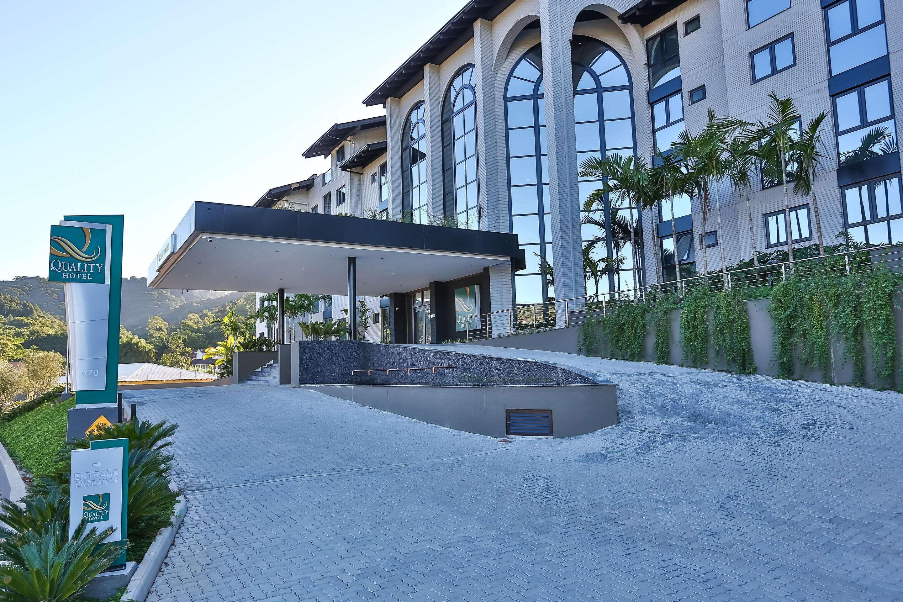 Quality Hotel Blumenau Exterior foto